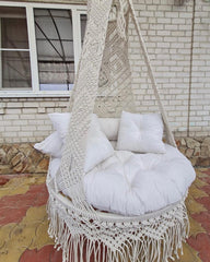 Handcrafted Comfort: Macramé Swing Chair - Perfect for Relaxation and Style